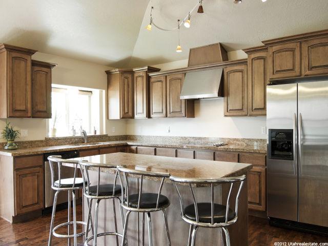 290 W Paradiso Ln, Centerville, UT 84014 — photo 6