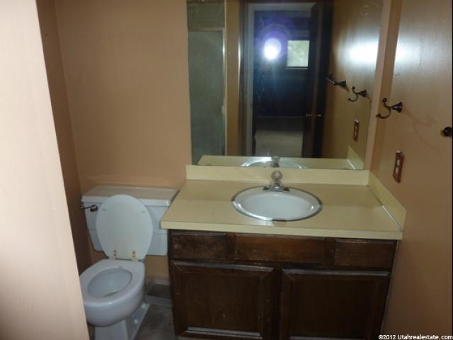 2258 W 4525 S, Roy, UT 84067 — photo 5