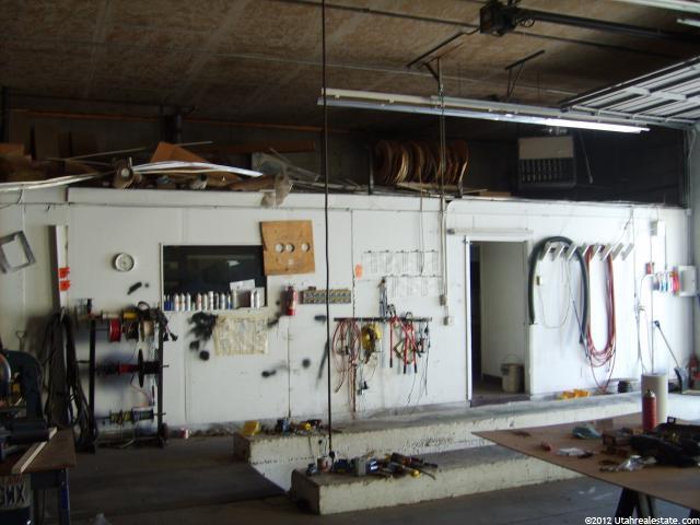 2533 S 2050 W, West Haven, UT 84401 — photo 9