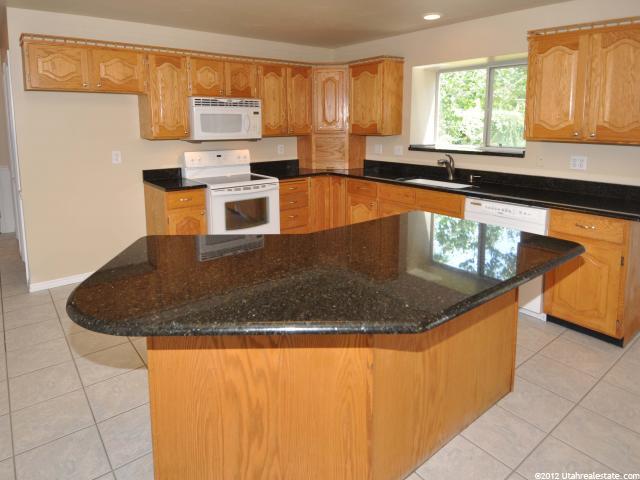 1196 E Lost Eden Dr S, Sandy, UT 84094 — photo 4
