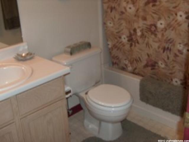 754 S 825 E, Layton, UT 84041 — photo 7