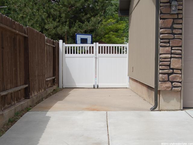 1044 E 2750 N, North Ogden, UT 84414 — photo 4