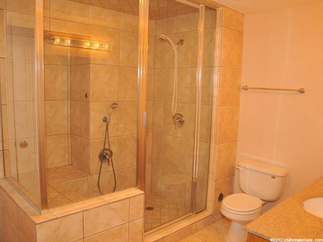 9939 S Summit View Dr E, Sandy, UT 84092 — photo 4