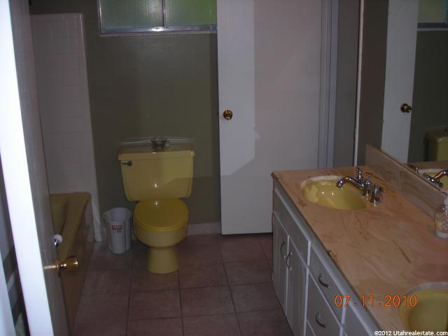 584 E Fairoaks Way S, Sandy, UT 84070 — photo 8