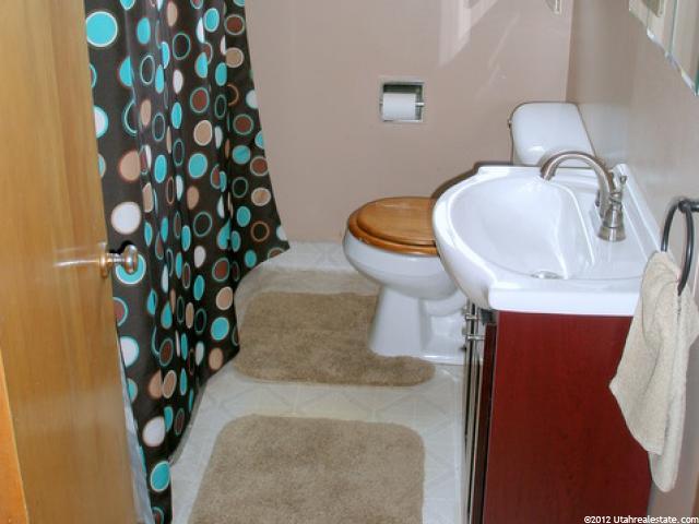 95 W 400 N, Clearfield, UT 84015 — photo 7