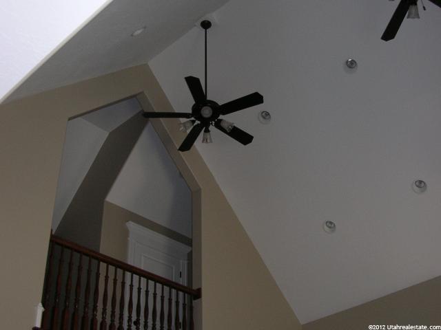 489 S 150 W, Centerville, UT 84014 — photo 11