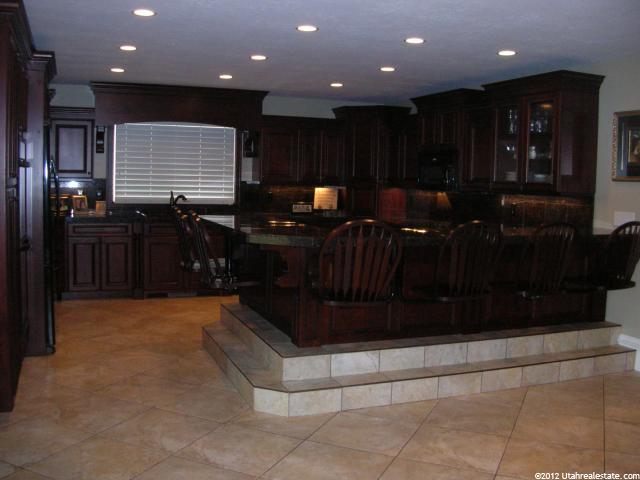 489 S 150 W, Centerville, UT 84014 — photo 8