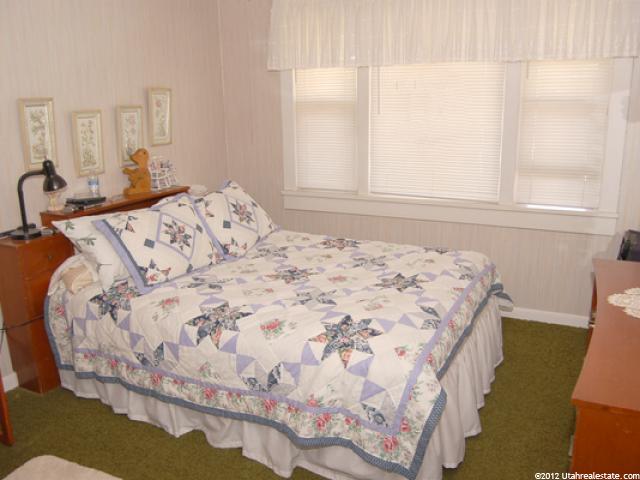 454 E Cross St, Ogden, UT 84404 — photo 4