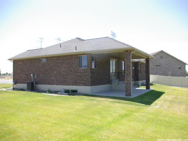 1614 W 1520 N, Clinton, UT 84015 — photo 2