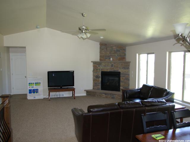 1614 W 1520 N, Clinton, UT 84015 — photo 3