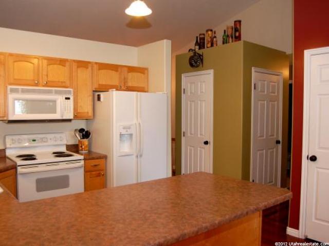291 E 1325 N, Layton, UT 84041 — photo 12