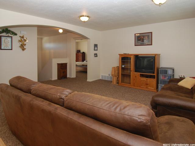 2816 W 2075 S, Syracuse, UT 84075 — photo 2