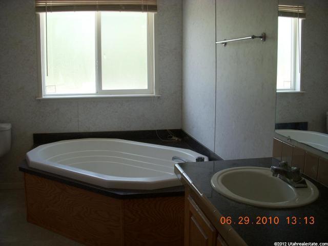 210 E 600 N, Mayfield, UT 84643 — photo 4