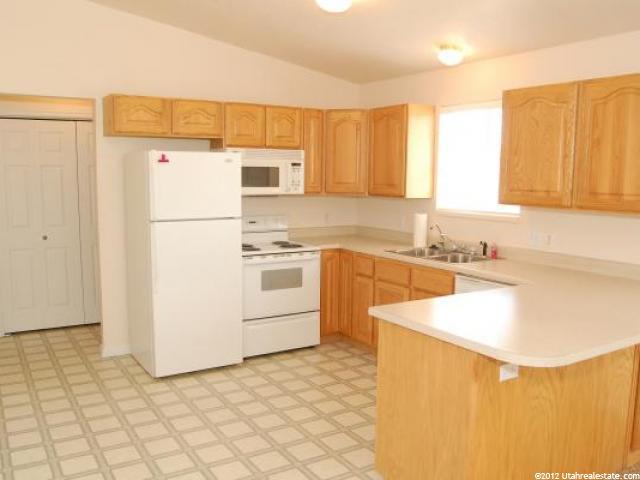 7785 N Dove Cir E, Lake Point, UT 84074 — photo 4
