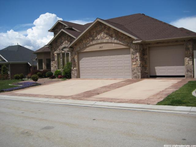 1617 E Hillside Oaks Cv S, Draper, UT 84020