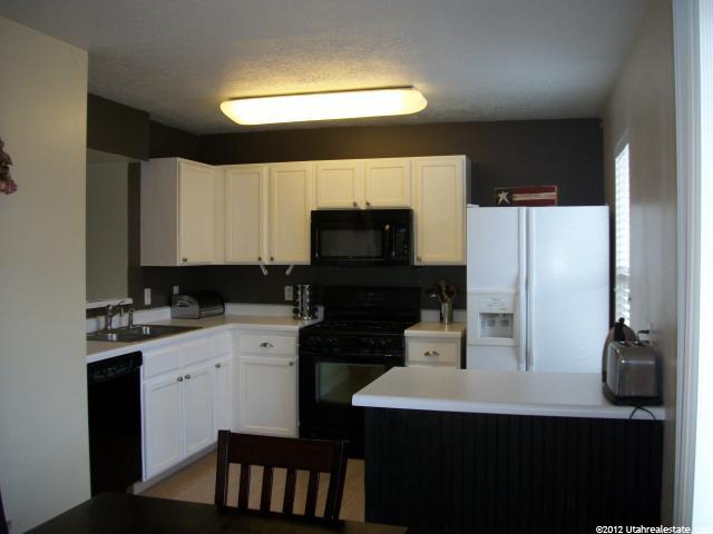 366 E 500 S, Clearfield, UT 84015 — photo 3