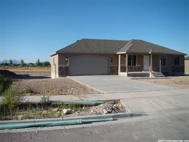 111 E Pear, Grantsville, UT 84029 — photo 2