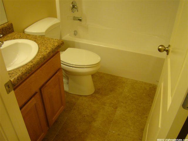 111 E Pear, Grantsville, UT 84029 — photo 4