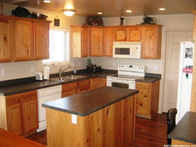 933 W 2575 S, Nibley, UT 84321 — photo 2
