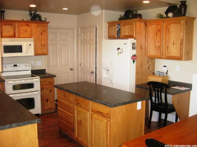933 W 2575 S, Nibley, UT 84321 — photo 10