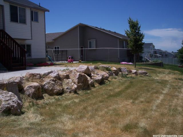 2082 W 1570 N, Clinton, UT 84015 — photo 2