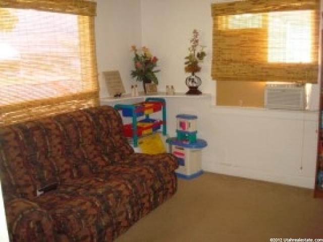 342 N Tremont St, Tremonton, UT 84337 — photo 5