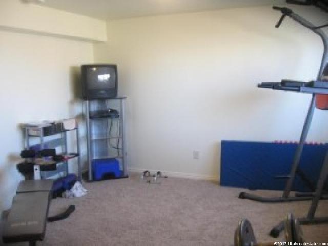2911 W 2175 N, Clinton, UT 84015 — photo 6