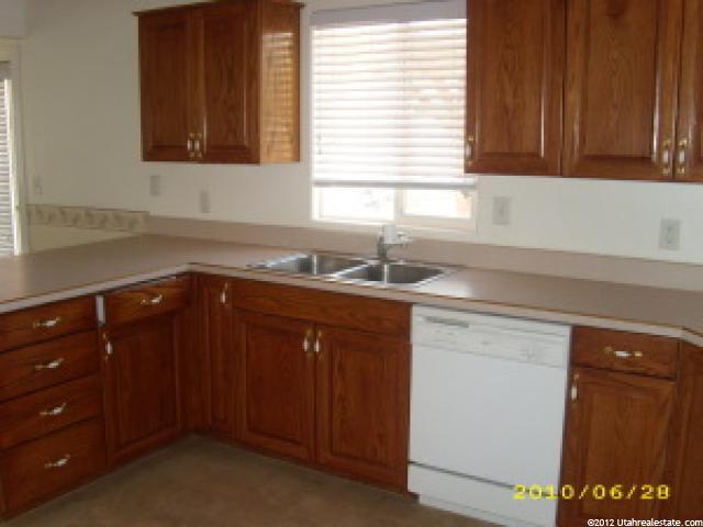 982 S Westfield Rd, Toquerville, UT 84774 — photo 2