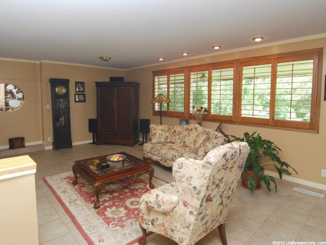 5965 S Sharon Cir E, South Ogden, UT 84403 — photo 3