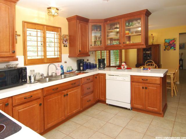 5965 S Sharon Cir E, South Ogden, UT 84403 — photo 4