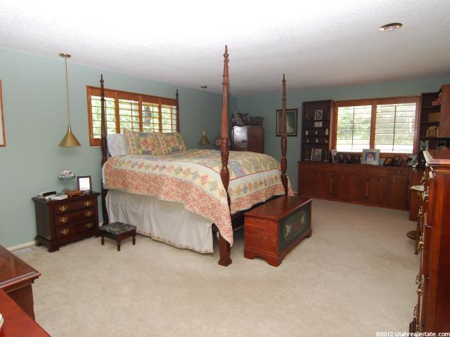 5965 S Sharon Cir E, South Ogden, UT 84403 — photo 9