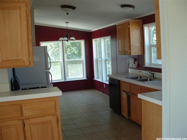 177 N 800 W, Vernal, UT 84078 — photo 2
