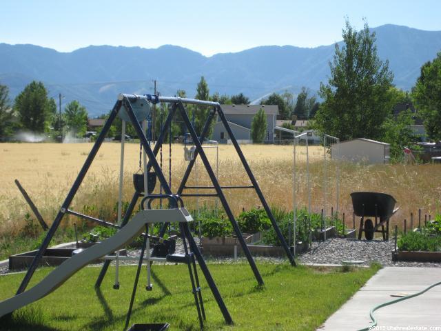 702 E 440 S, Hyrum, UT 84319 — photo 5