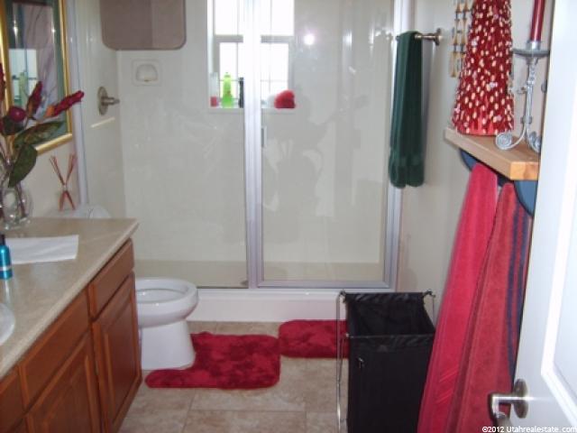 384 N 2250 E, Layton, UT 84040 — photo 7
