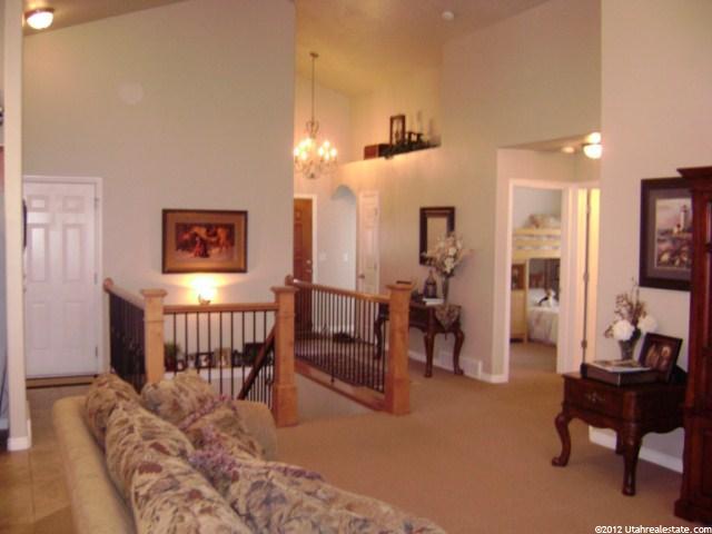 913 E James Cir S, Clearfield, UT 84015 — photo 9
