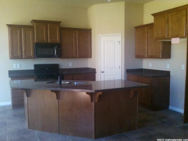 630 W 4125 N, Pleasant View, UT 84414 — photo 5