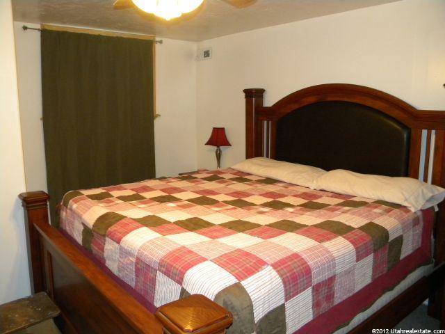 289 W 2400 S, Clearfield, UT 84015 — photo 4