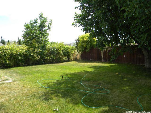 289 W 2400 S, Clearfield, UT 84015 — photo 9