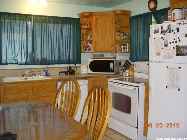 509 S 200 E, Nephi, UT 84648 — photo 8