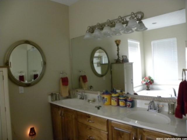 417 N 600 E, Hyde Park, UT 84318 — photo 12