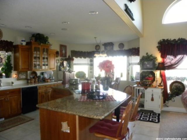417 N 600 E, Hyde Park, UT 84318 — photo 4