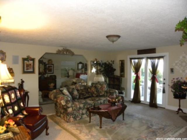 417 N 600 E, Hyde Park, UT 84318 — photo 8