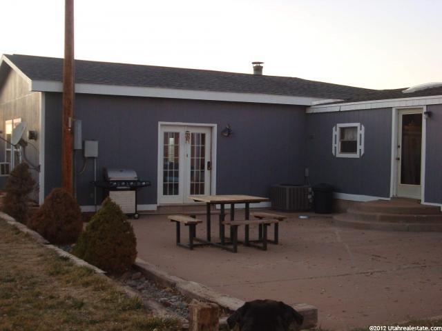 9048 E 6000 N, Lapoint, UT 84039 — photo 3