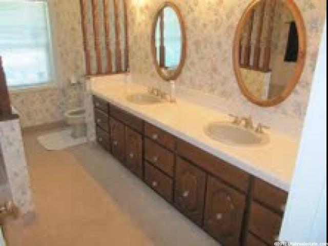 154 W 100 N, Bountiful, UT 84010 — photo 8