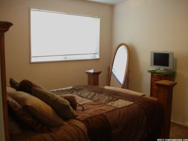 941 Vitt Dr, Ogden, UT 84404 — photo 10