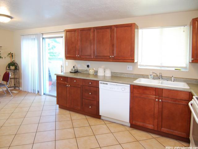 1005 N 925 E, Ogden, UT 84404 — photo 4