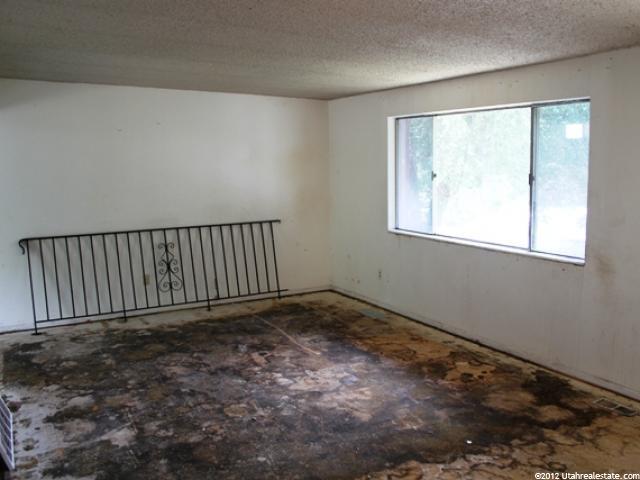 9039 S 300 E, Sandy, UT 84070 — photo 7