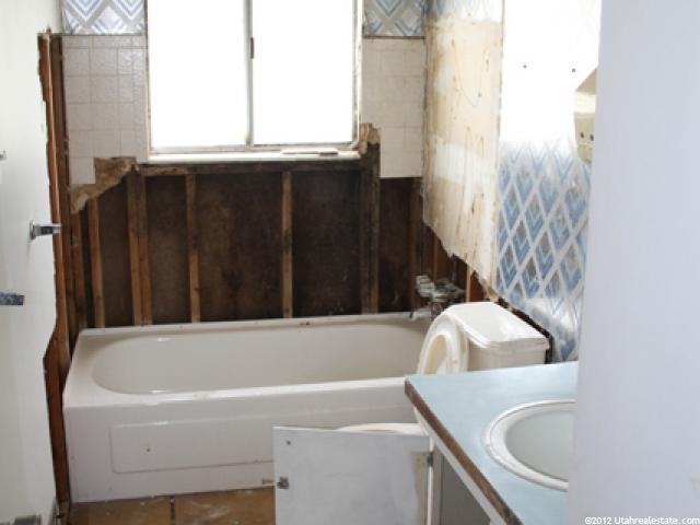 9039 S 300 E, Sandy, UT 84070 — photo 9