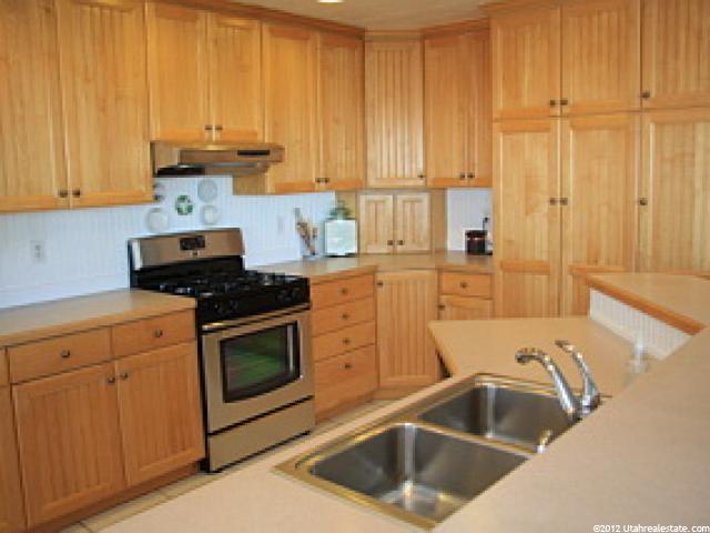 1543 N Easthills Cir E, Bountiful, UT 84010 — photo 6