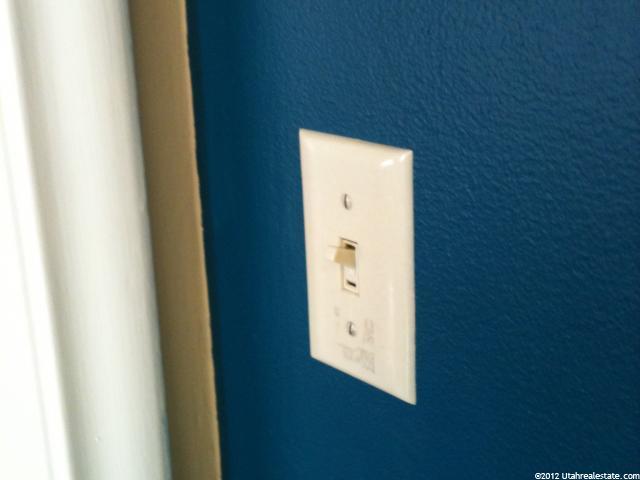 272 E 4th St, Ogden, UT 84404 — photo 4